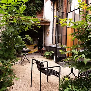 https://antwerp-loft-art-and-chill-free-parking.brusselshotelsbook.com